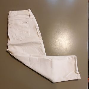 Seven 7 white skinny capri Jean's  size 8
